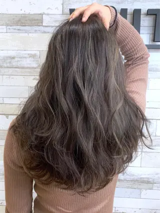 ロング カラー パーマ メンズ縮毛矯正 細谷碧海のヘアスタイル