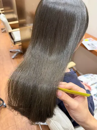 ロング 艶髪/透明感 レイヤー YUKIのヘアスタイル