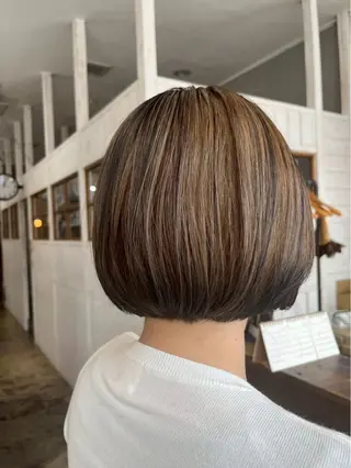 ショート 山口 真里亜のヘアスタイル