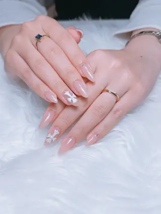 ネイル W·mai nail 関内のネイルデザイン