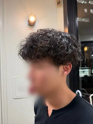 ショート パーマ メンズ 町田メンズパーマ 特化 金井蒔士のヘアスタイル