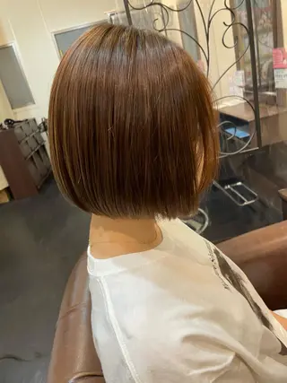 ショート 西宮ハイトーンカラー ひらり💜のヘアスタイル