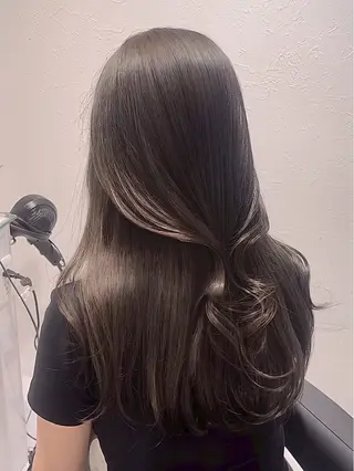 ロング カラー 🍀ブラウンベージュ sakura🍀のヘアスタイル