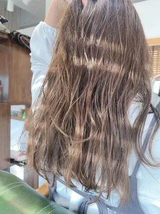 セミロング 【髪質改善・矯正 ・ハイライト】ハナカのヘアスタイル