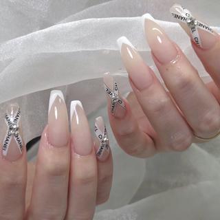ネイル Lia Nailのネイルデザイン