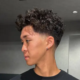 パーマ メンズ 志村 シュンスケのヘアスタイル