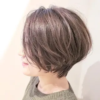 ショート 中高下 由真のヘアスタイル