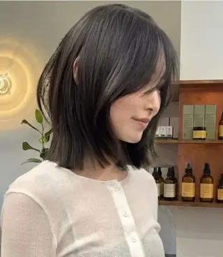 ミディアム 心美/ブリーチなし 透明感カラーのヘアスタイル