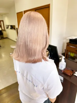 ミディアム ブリーチカラー🫧 森　凪沙のヘアスタイル