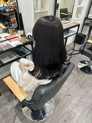 セミロング カラー 艶髪レイヤー上田 紗也🇰🇷💗のヘアスタイル