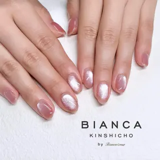ネイル One’Ness Nana🤍のネイルデザイン