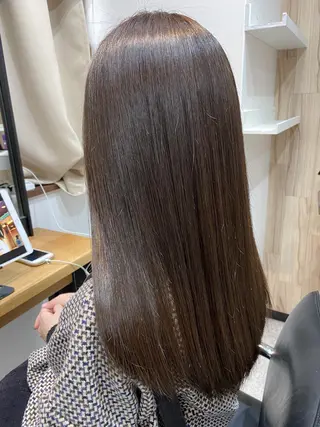セミロング カラー 【透明感、艶髪】西村 有司のヘアスタイル