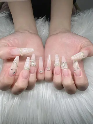 ネイル Lee Nailsのネイルデザイン