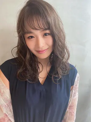 セミロング カラー ヘアアレンジ ネイル マツエク・マツパ 夜23時まで予約🉑 reverieあきらのヘアスタイル