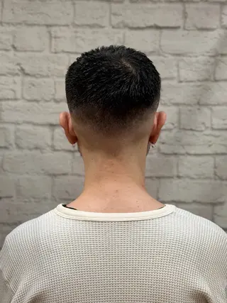 ショート メンズ 新崎 彩翔のヘアスタイル