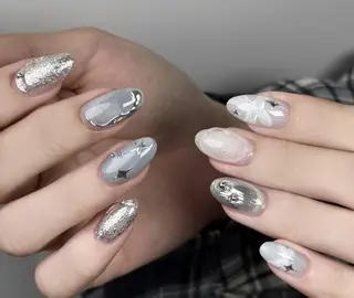 ネイル Pure&Rich Nailのネイルデザイン