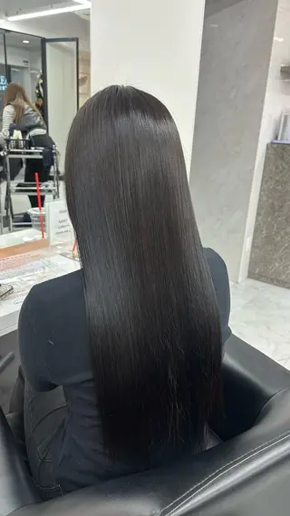 ロング カラー saria [ALEAP]のヘアスタイル