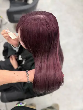 ロング カラー ヘアアレンジ 🤍渋谷の赤髪 トップ/らいる🤍のヘアスタイル