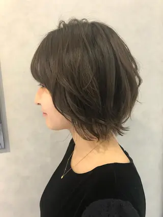 ショート カラー 中村 幸子のヘアスタイル