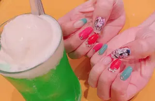 ネイル shizucream 痛デコネイル専門のネイルデザイン