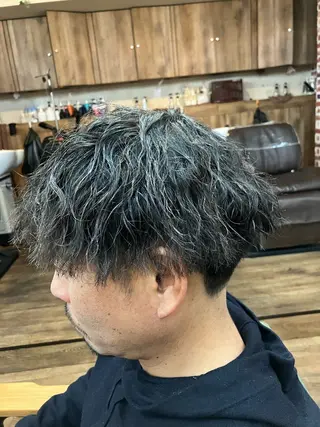 パーマ メンズ 鈴木 小百合のヘアスタイル