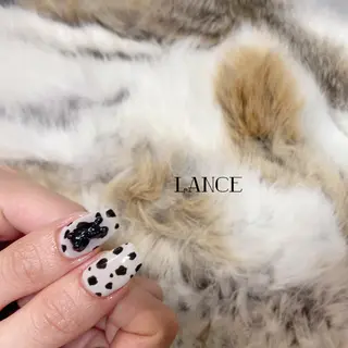 ミディアム ネイル Lance nailのネイルデザイン