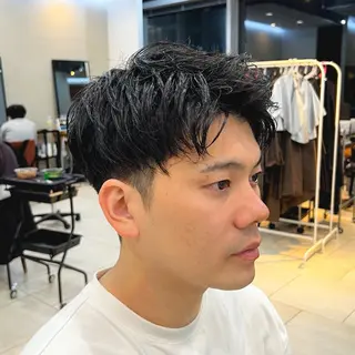 ショート パーマ メンズ メンズカット曲がる 縮毛矯正佐々木タクマのヘアスタイル