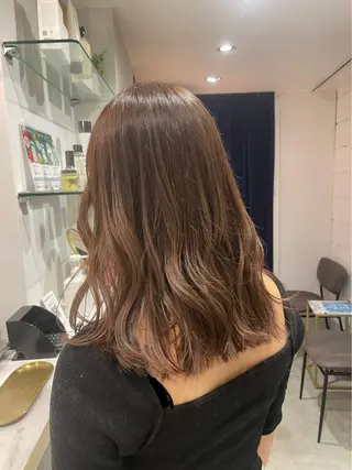 カラー 伊藤 まみのヘアスタイル