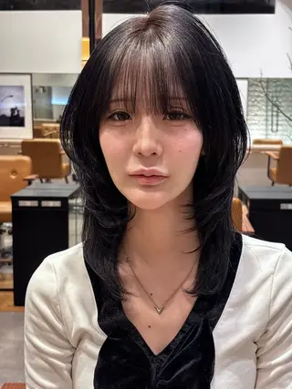 ミディアム カラー 夏海 大宮美容室のヘアスタイル