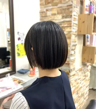 ショート カラー 中崎町／似合わせ cut🔸山路ナオコのヘアスタイル