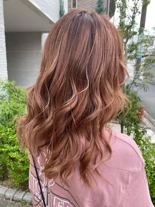 ミディアム トップスタイリスト/ アユミのヘアスタイル