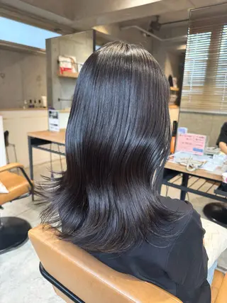 セミロング カラー ヘアアレンジ 🤍himari🤍 レイヤー×艶髪特化のヘアスタイル