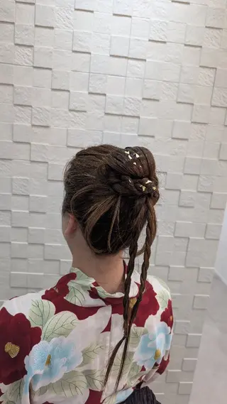 ヘアアレンジ 上田 麗菜のヘアスタイル