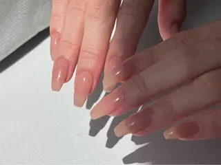 ネイル MIA LANDHAKATAのネイルデザイン