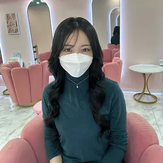 ロング シールエクステの天使 ibuki🪽のヘアスタイル