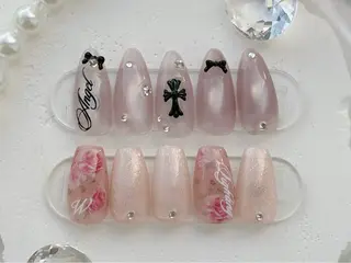 ネイル めぐ 💫ワンホンネイルのネイルデザイン
