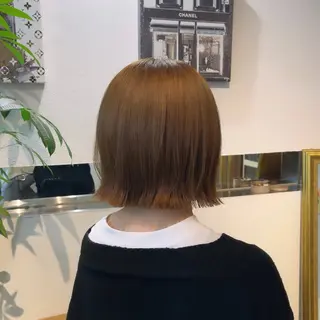 ショート カラー suzuka/透明感 /顔周り/美髪矯正のヘアスタイル