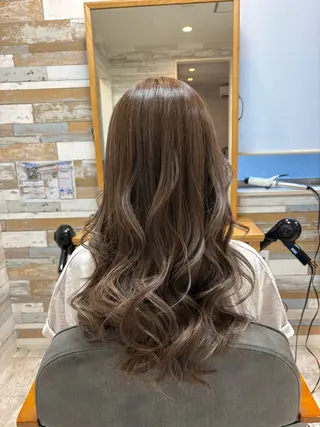 ロング 渡邉 三香子のヘアスタイル