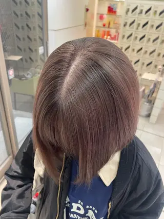 ショート カラー まるやま ひなこ/艶髪カラーのヘアスタイル