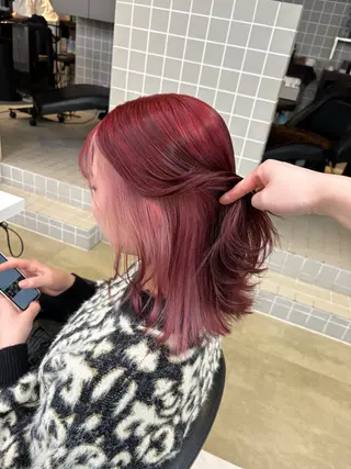 セミロング カラー 抜け感レイヤー︴ ニュアンスカラーのヘアスタイル