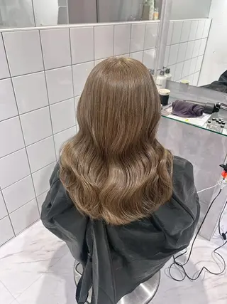 カラー 夏のトレンドベージュ 🤎渋谷DANCEのヘアスタイル