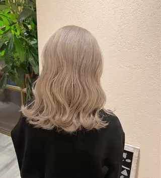 セミロング カラー Aya/四条烏丸/ 酸性ストレートのヘアスタイル