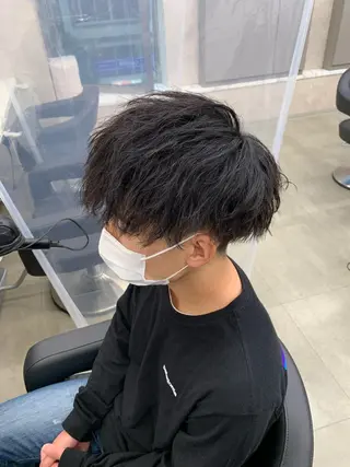 ショート カラー パーマ メンズ メンズパーマ特化 TAIGAのヘアスタイル