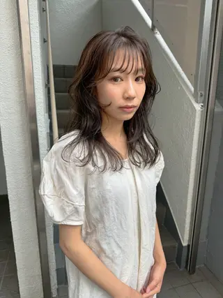 セミロング カラー レイヤーカット 鈴木駿介のヘアスタイル
