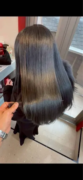 セミロング 中嶋 颯和のヘアスタイル