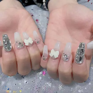 ネイル 🎀kira 長さだし💗モチ最高のネイルデザイン