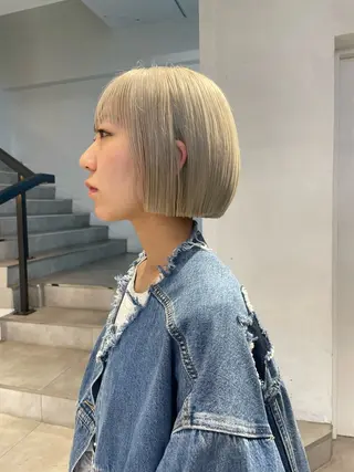 ショート 🎀ボブ+ハイトーン シュカ👶🏻のヘアスタイル