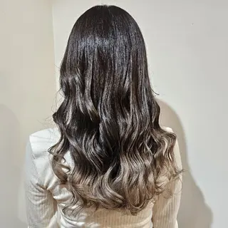 ロング カラー 🇰🇷透明感×ハイ トーン🌟tomoのヘアスタイル