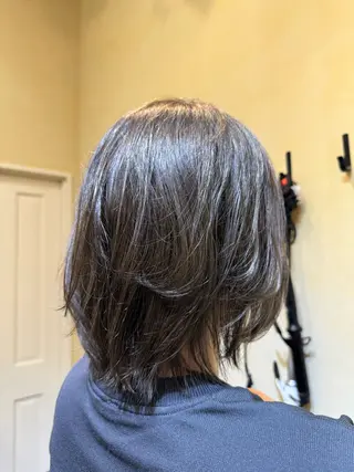 ミディアム カラー 塩崎 春香のヘアスタイル