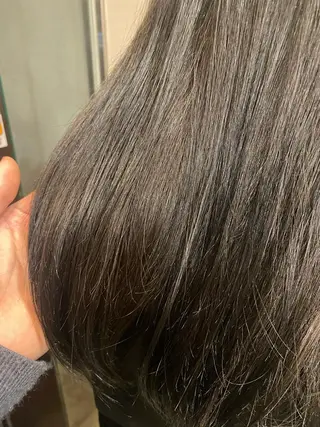 ロング カラー 金ウンス 髪質改善カラーのヘアスタイル